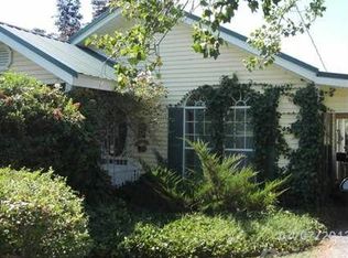 2102 Reeves Ave, Mena, AR 71953