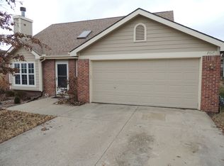 2617 Bluestem Dr, Lawrence, KS 66047