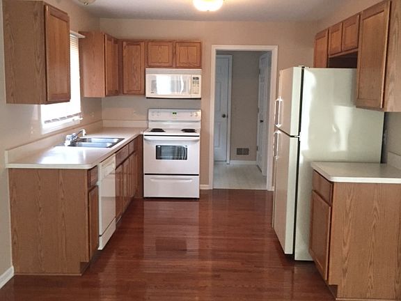2nd image of 57385 Breckenridge Dr