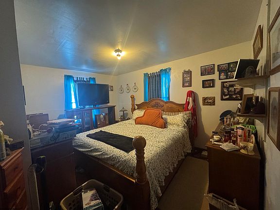 5th image of 245 Riverside Dr