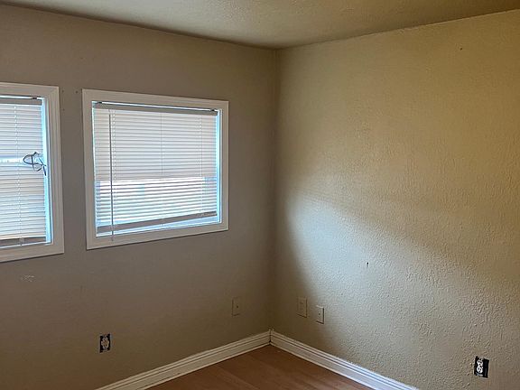 4th image of 2870 26th Ave #A