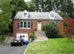 2743 Hyatt St, Yorktown Heights, NY 10598