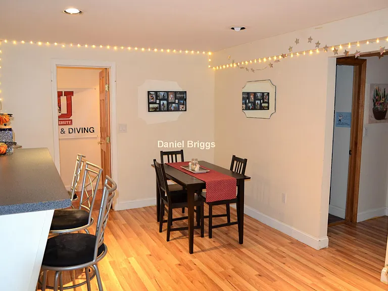 94 Pleasant St #1 — Photo 8