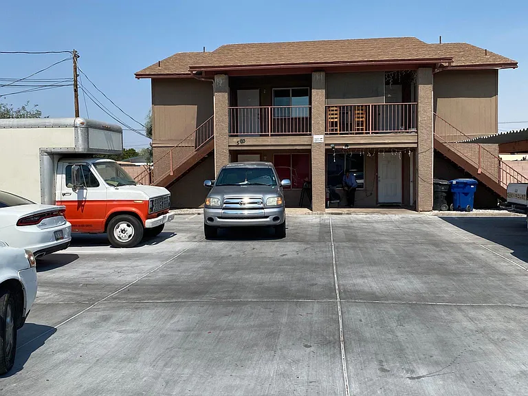 503 S Bellview — Photo 2