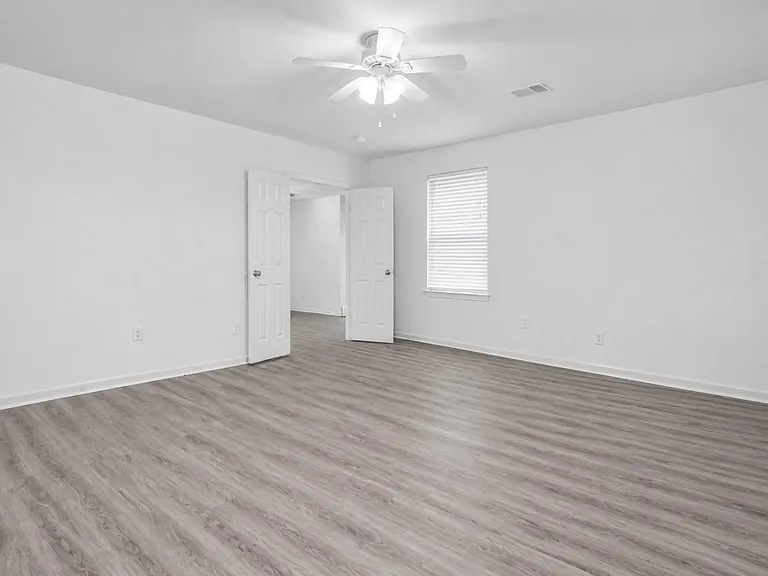 166 Meadow Grove Dr — Photo 44