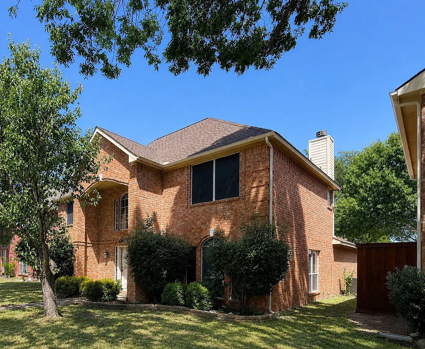 4 bed, 2.5 bath, 2155 sqft, $2,550 — Photo 1