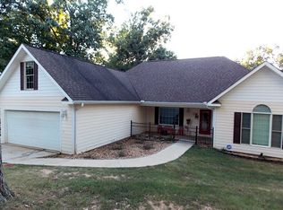 1057 Christy Ln, Tuscumbia, AL 35674