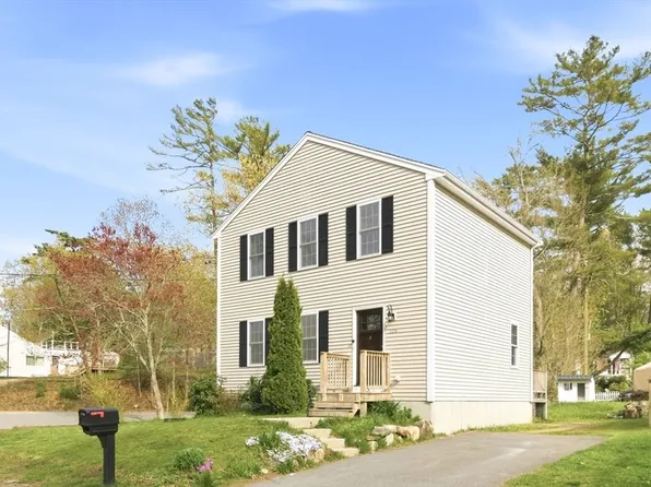 106 Buzzards Bay Dr, Plymouth, MA 02360