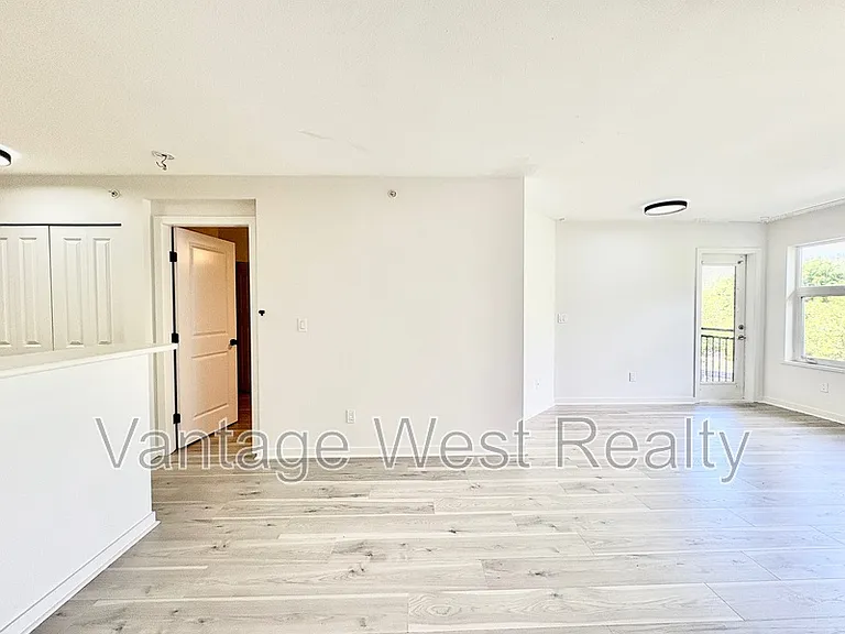 555 Yates Rd #410 — Photo 10