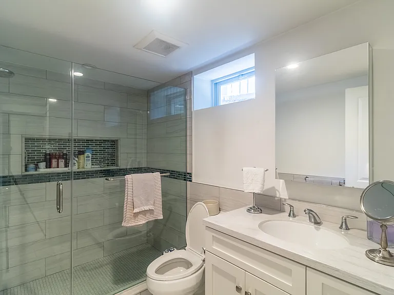 10 Juniper Ln — Photo 19