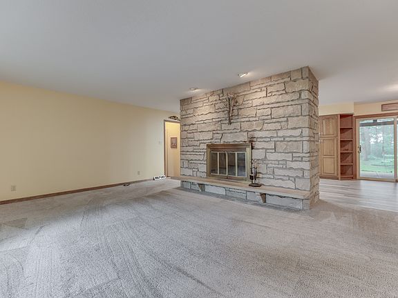 5th image of 448 Mellowood Dr