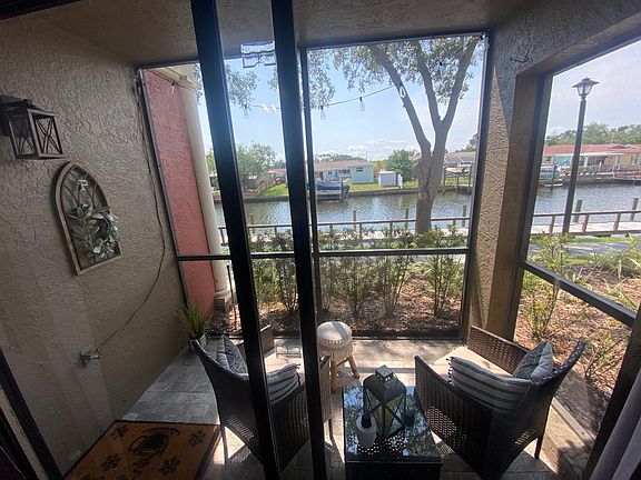 3rd image of 5590 Baywater Dr