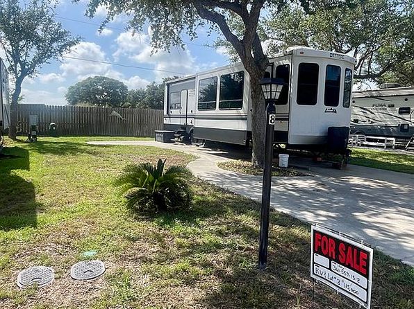 1406 W Corpus Christi St #8