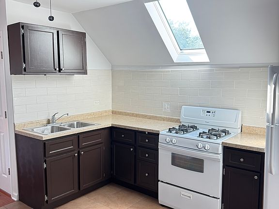 4th image of 5104 N Austin Ave Floor 3
