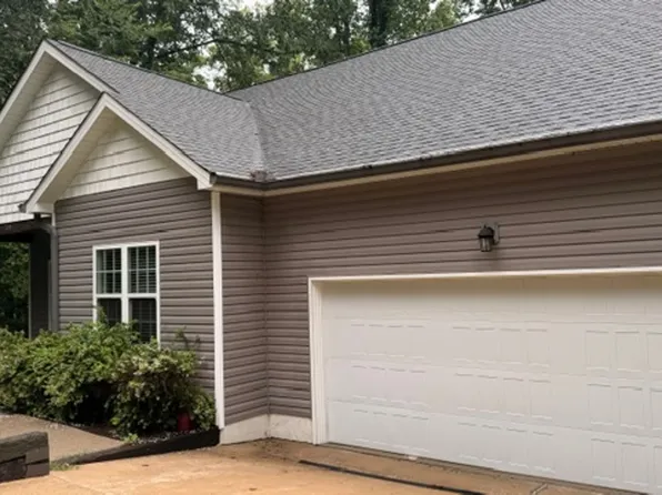 704 Chilhowee Cir, Seymour, TN 37865