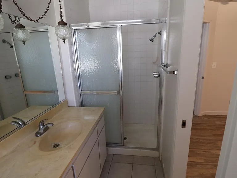 3342 W Oswego Ave — Photo 14