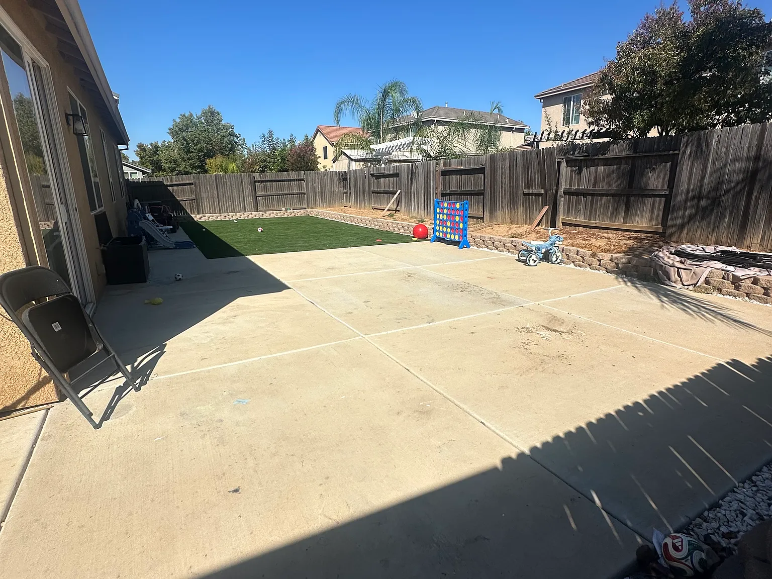 3 bed, 1360 sqft, $2,300 — Photo 3