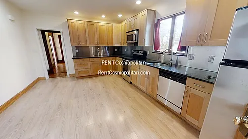 97 Hawthorne St #1 Photo 1