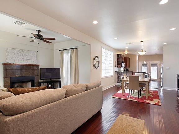 4th image of 132 Central Park Pl