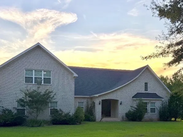 1716 Bj Mixon Rd, Cottonwood, AL 36320