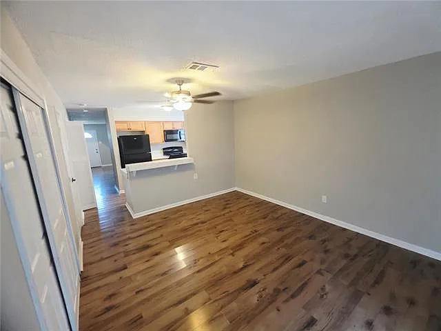 9042 Bunker Hill Rd — Photo 7