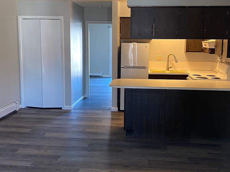 1st image of 204 S Ottawa St #3