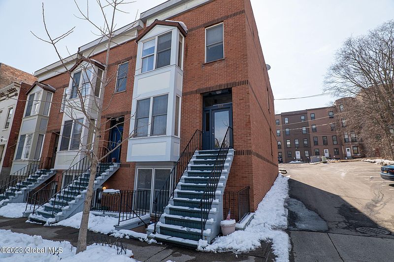 3rd image of 254 Hudson Avenue #A