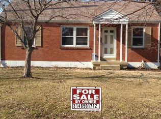 7329 Parkwood Dr, Saint Louis, MO 63116