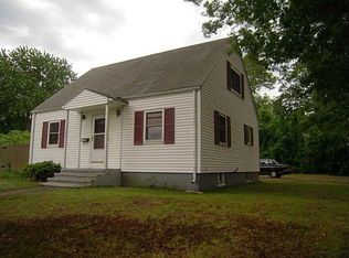 106 Youngs Ave, West Warwick, RI 02893