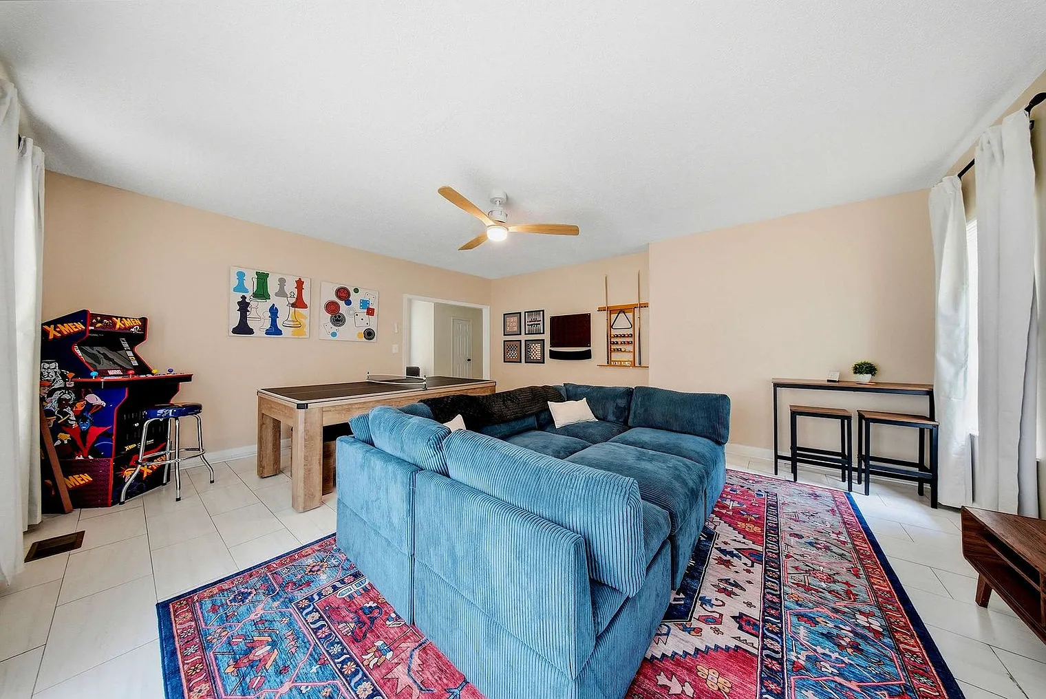 5 bed, 2.0 bath, $9,871 — Photo 4