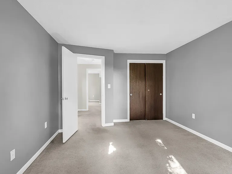 1R Snow Cir #1 — Photo 22