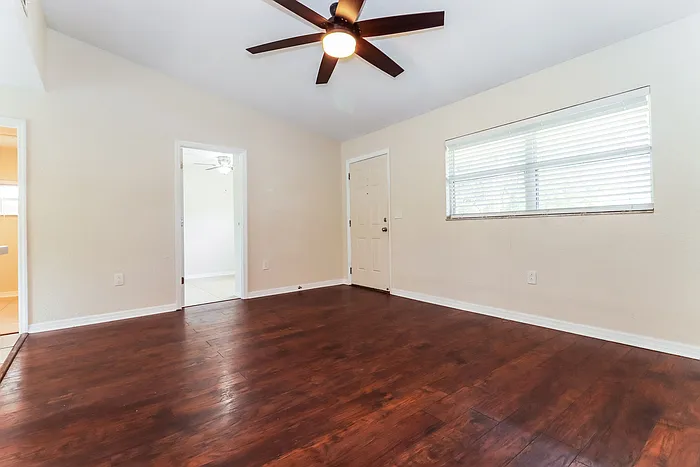 6707 Sierra Ter — Photo 3