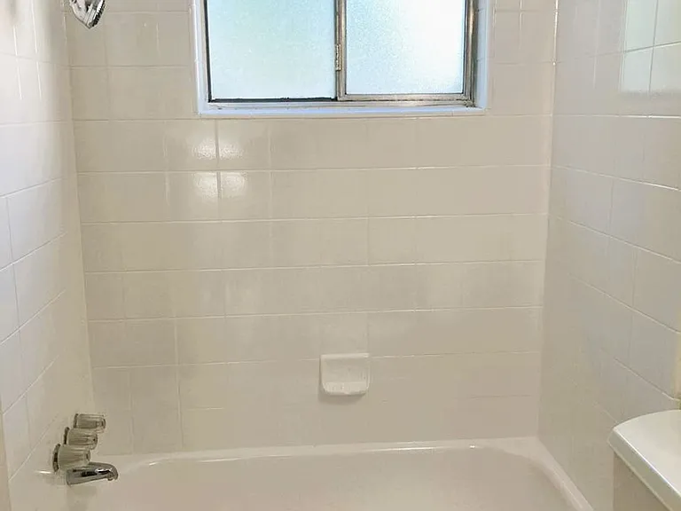 Ramona — Photo 14