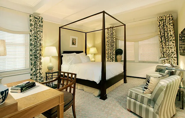 Sold by Corcoran | media 16