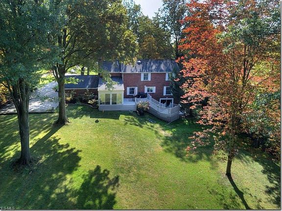 2nd image of 2540 Snowberry Ln