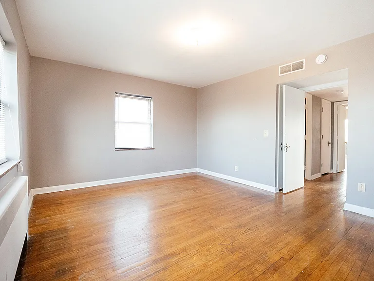 205 William Howard Taft Rd — Photo 7