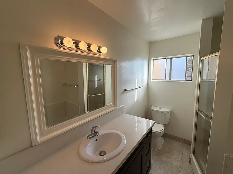 R&A INVESTMENTS HOLT — Photo 13
