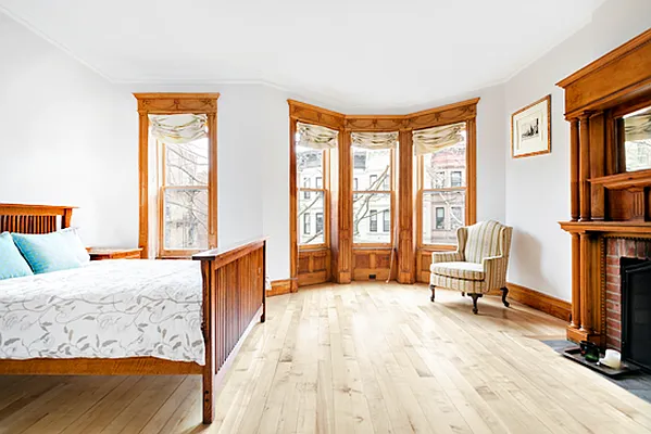 Sold by Compass | media 4