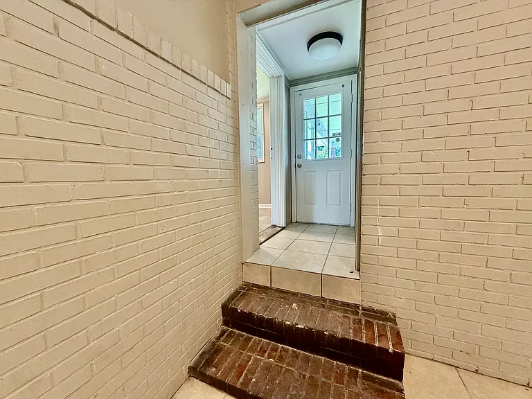 1005 Ridgewood Dr — Photo 24