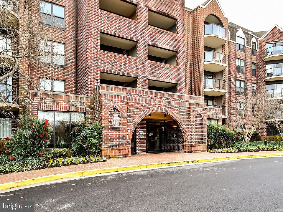 2100 Langston Blvd Arlington VA Zillow