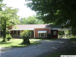 6180 Warrior River Rd, Bessemer, AL 35023