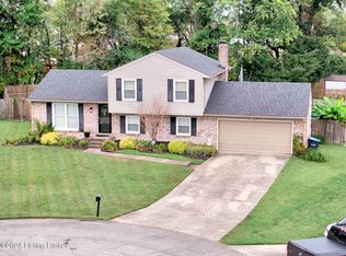 8301 Rosebowl Ct, Louisville, KY 40291