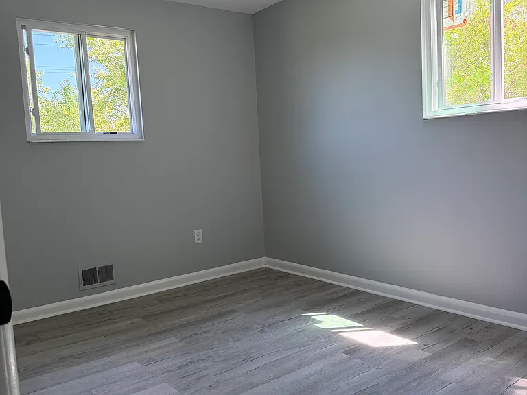 9034 Rhode Island Ave — Photo 5