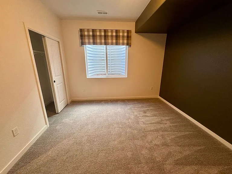 8275 Nat Love Dr — Photo 36