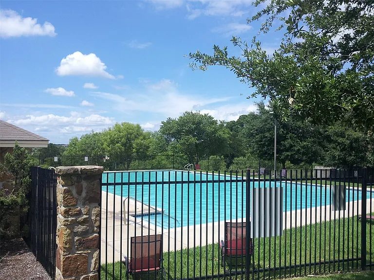 11208 Blairview Ln — Photo 30