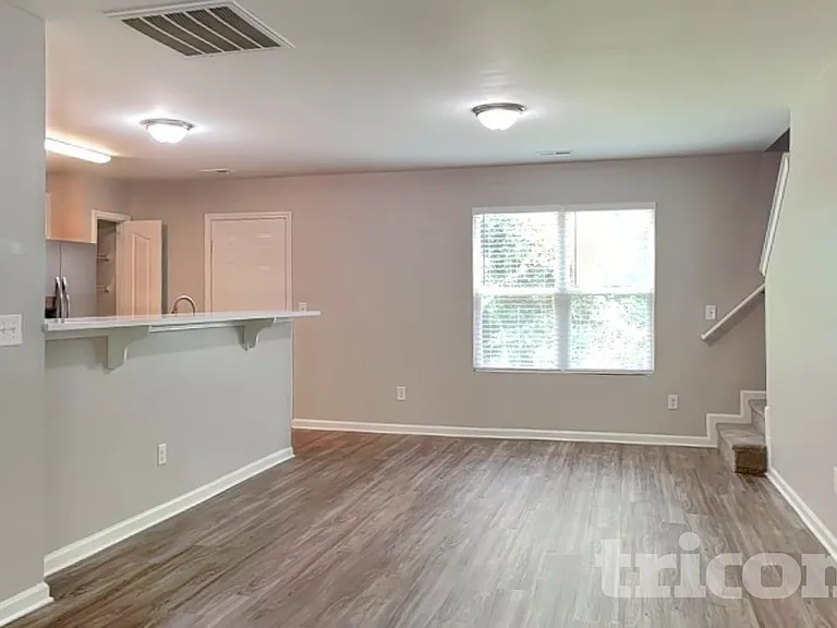 4915 Magnasco Ln — Photo 5