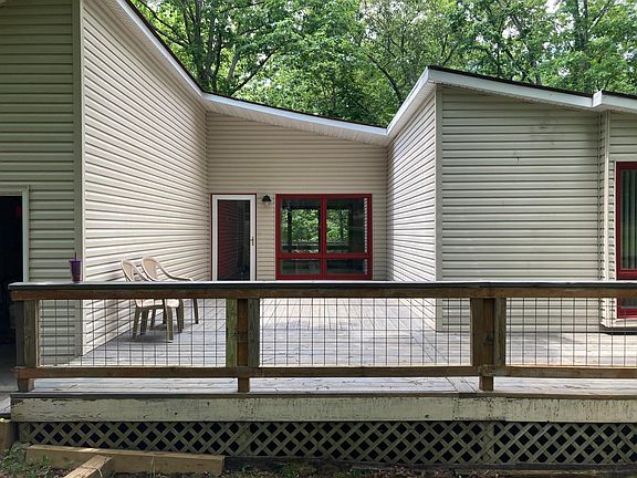 Large front deck