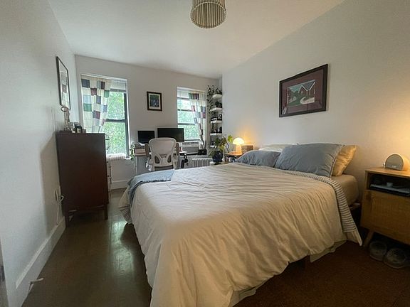 5th image of 686 Sackett St APT 4R