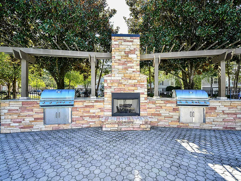 Crestmark- Outdoor Grilling Area
