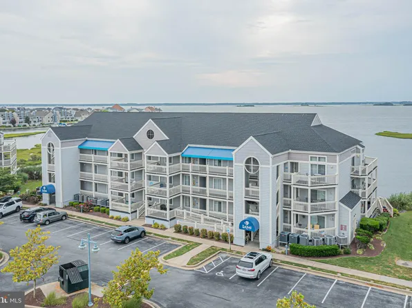 205 125th St #247L, Ocean City, MD 21842